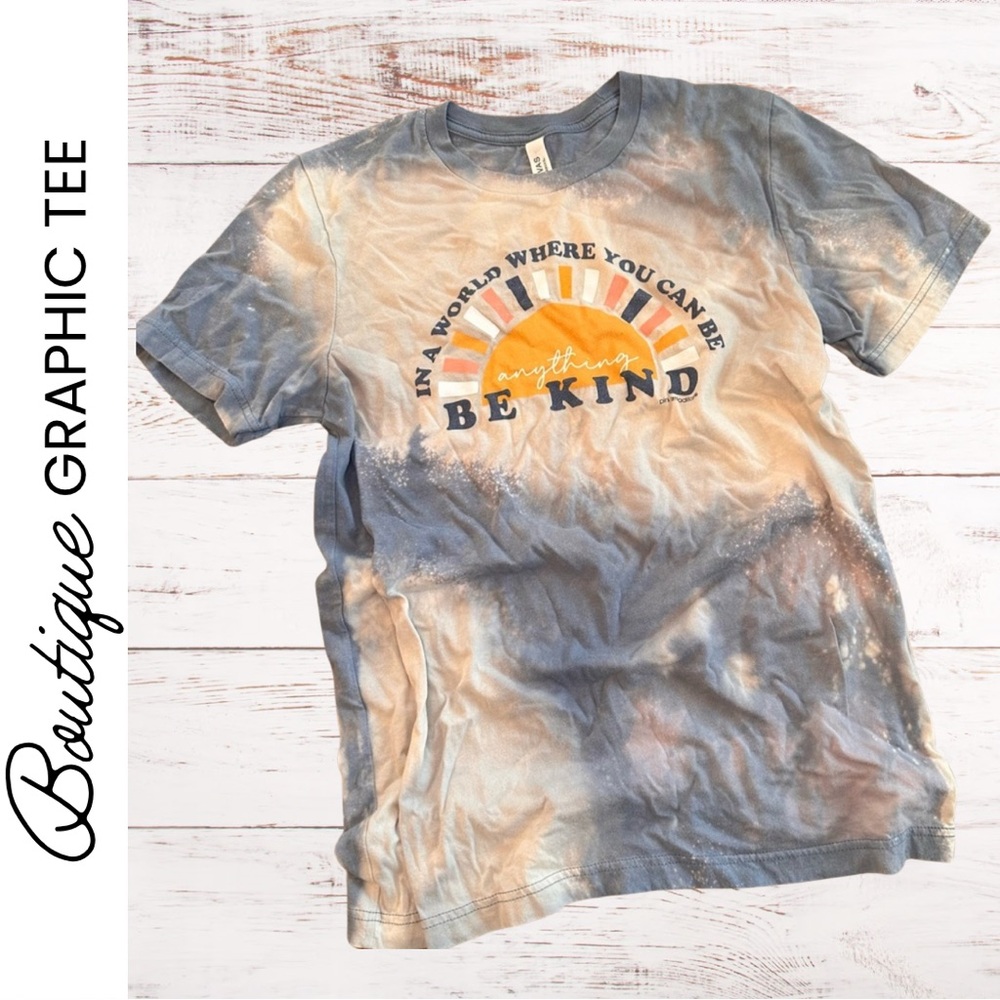 Pink Armadillo Bleached Graphic Tee "Be Kind" Blue Yellow  / Size Medium Women's